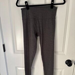Wander by Hot Totties Gray Leggings Size M